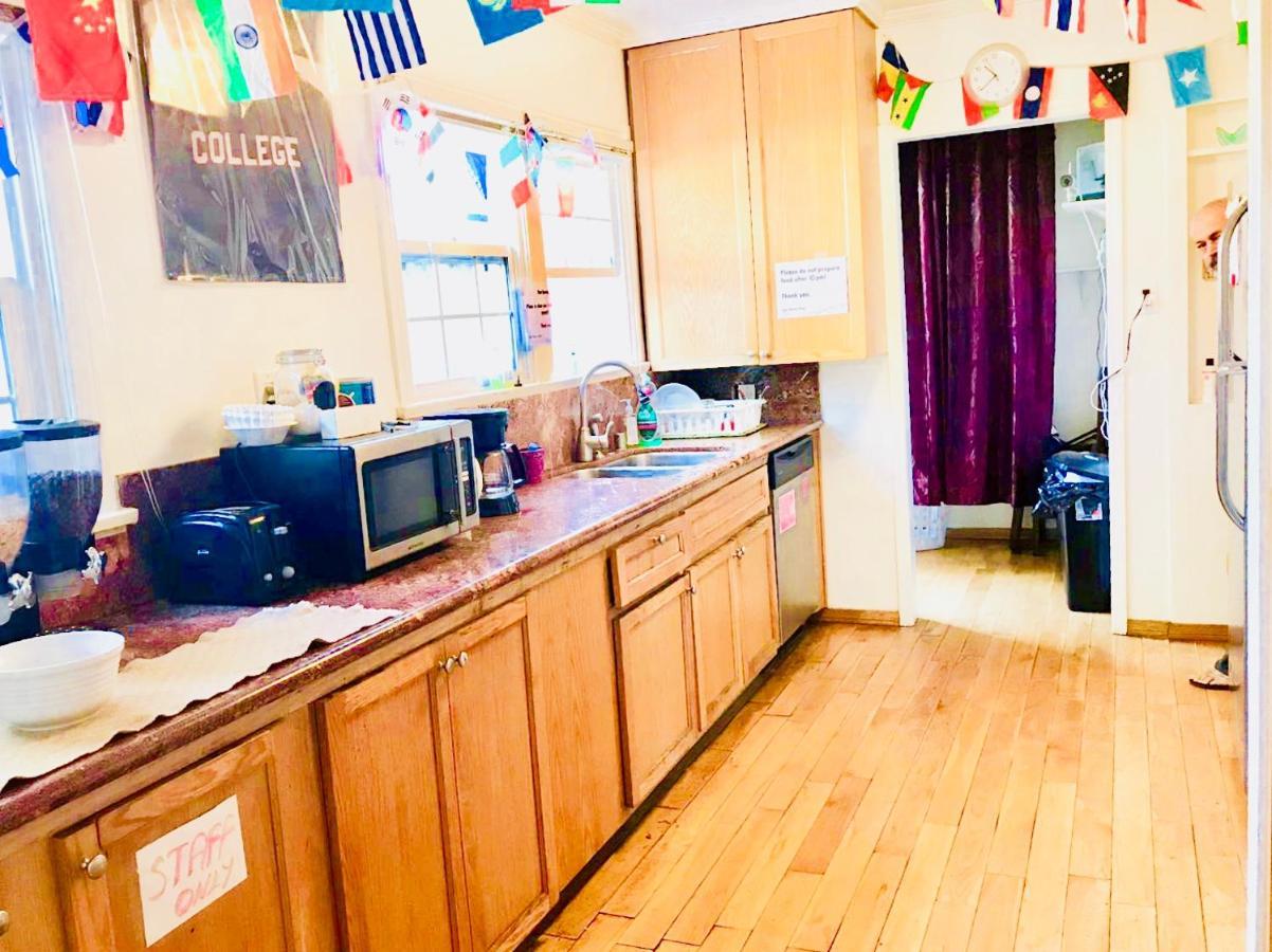 Beverly Hills Hostel *