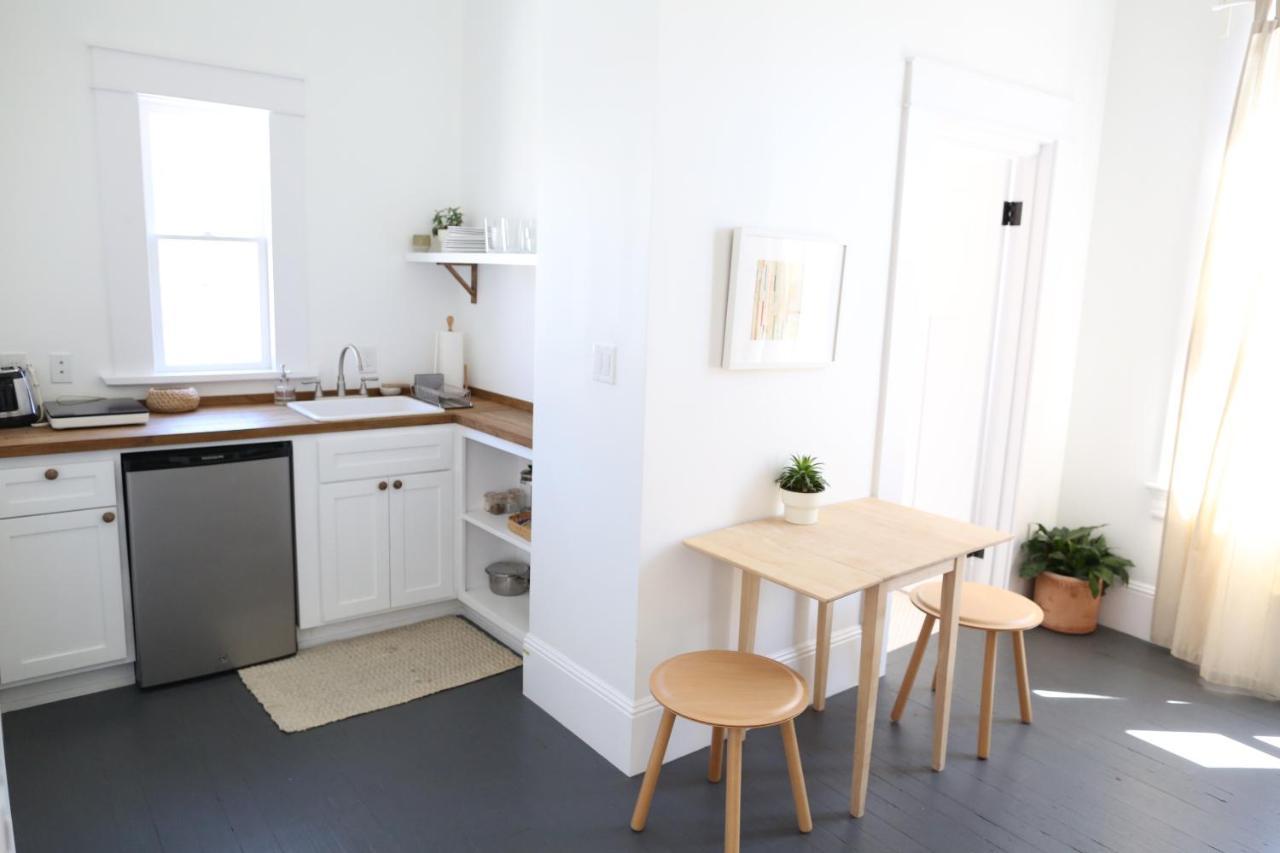 The Burlington Apartment Los Angeles