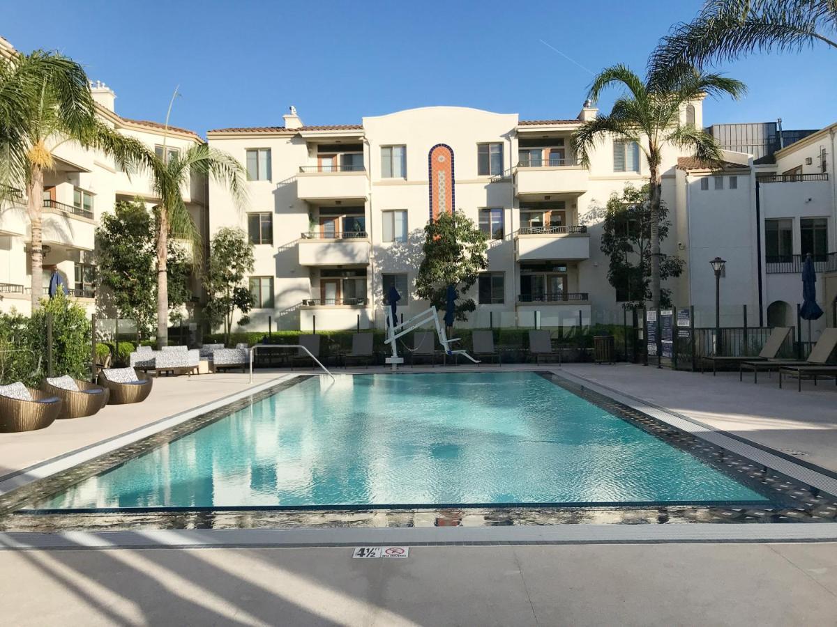Apartment Perfect Near Ucla W Parking Gym Pool Wifi In Westwood B3