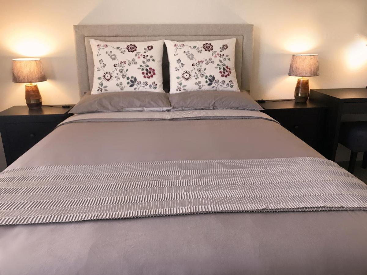 Apartment Perfect Near Ucla W Parking Gym Pool Wifi In Westwood B3