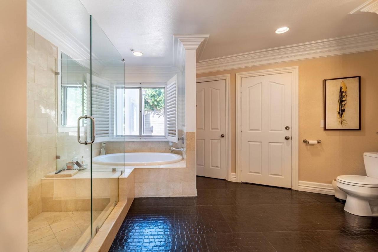 Barham Boutique Townhouse Holiday home Los Angeles