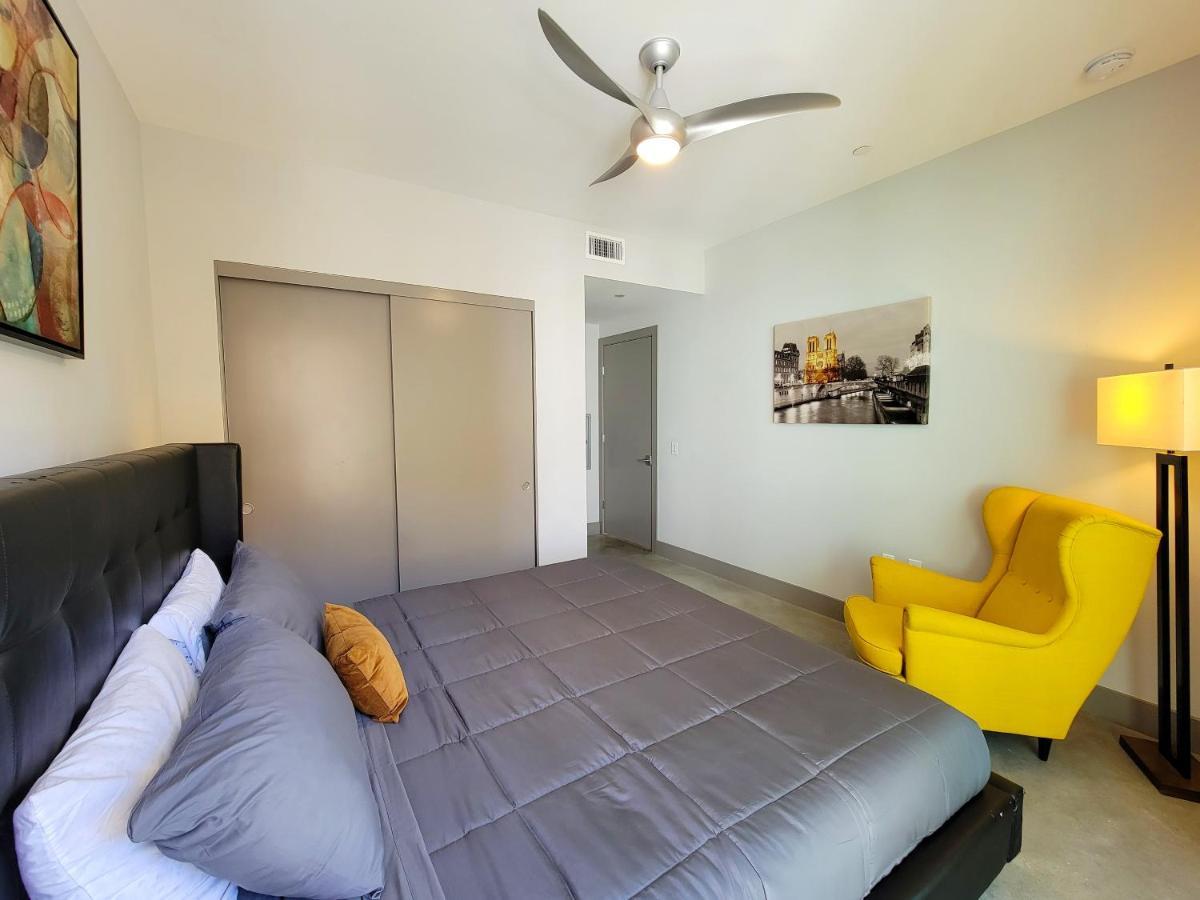 One Lux At The Mansfield Miracle Mile Aparthotel