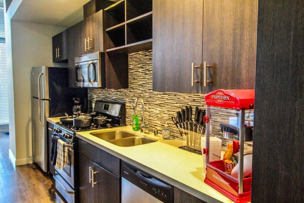 Spacious&cozy Downtown La Oasis King Beds Pkg Apartment