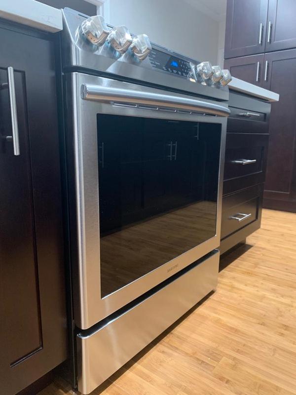 Gated Contemporary 3 Bedroom - 2 Bathroom In South Parking