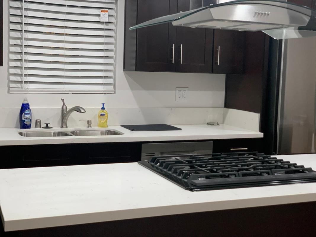 Holiday home Gated Contemporary 3 Bedroom - 2 Bathroom In South Parking *