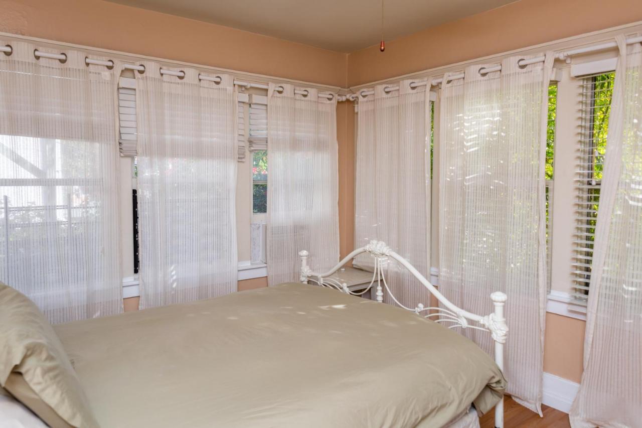 Apartamento Hollywood Hills Suites Los Angeles