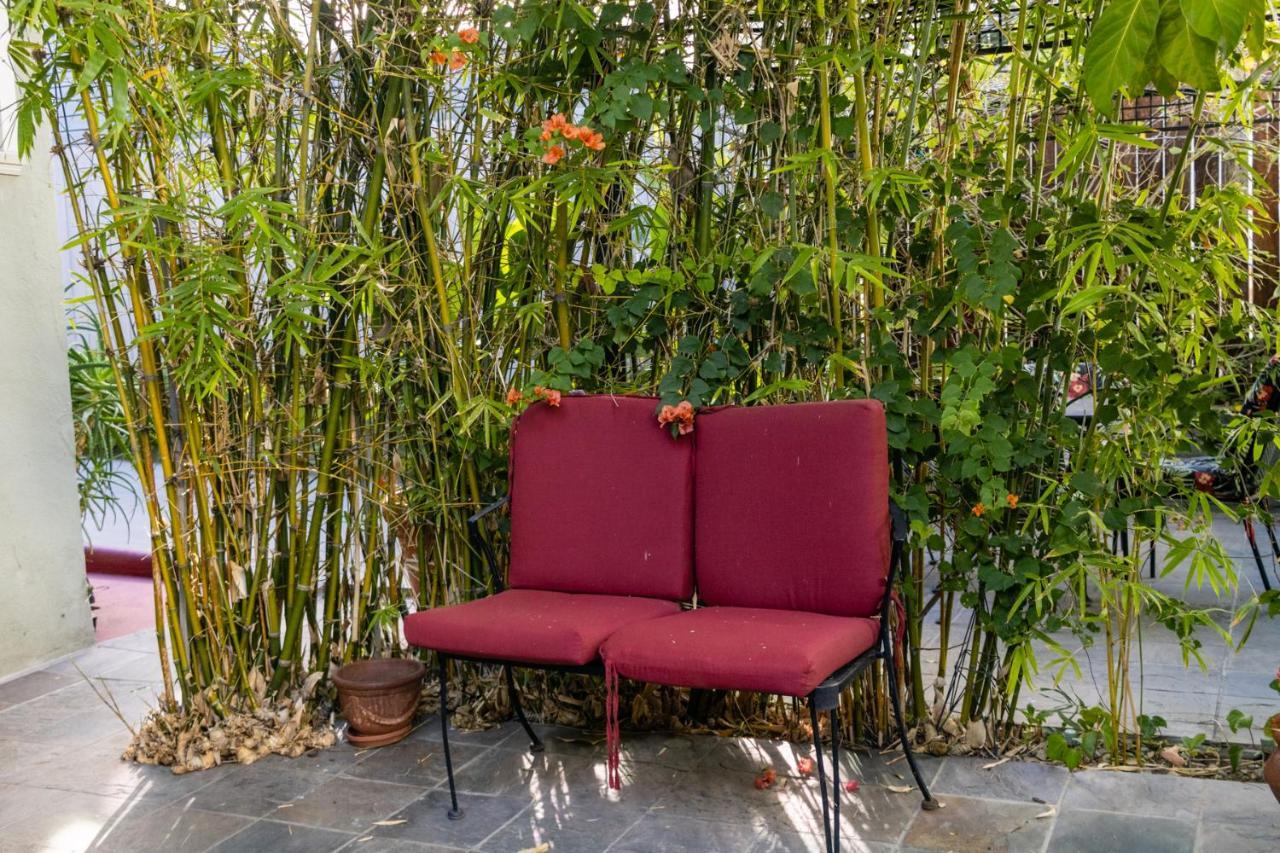 Apartamento Hollywood Hills Suites