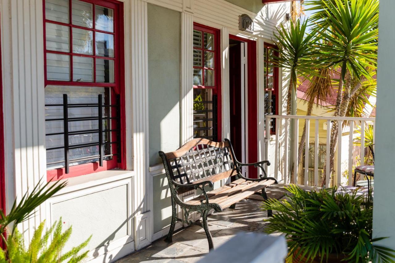 Hollywood Hills Suites Apartamento *