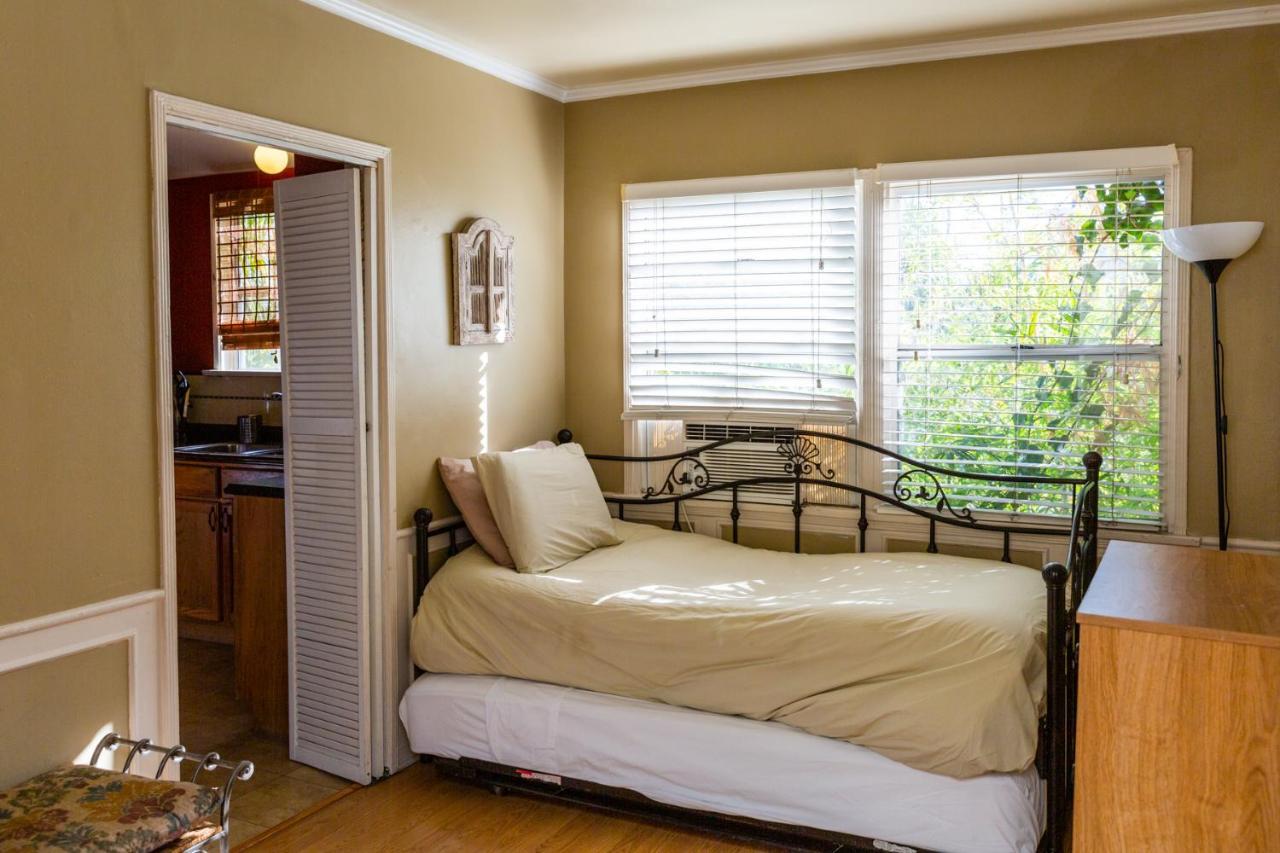 Apartamento Hollywood Hills Suites *