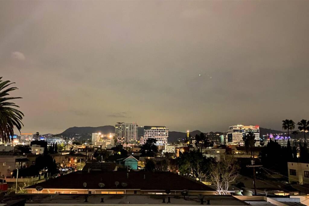 Holiday home 3bd/3ba Modern Hollywood Townhouse With Private Rooftop Los Angeles