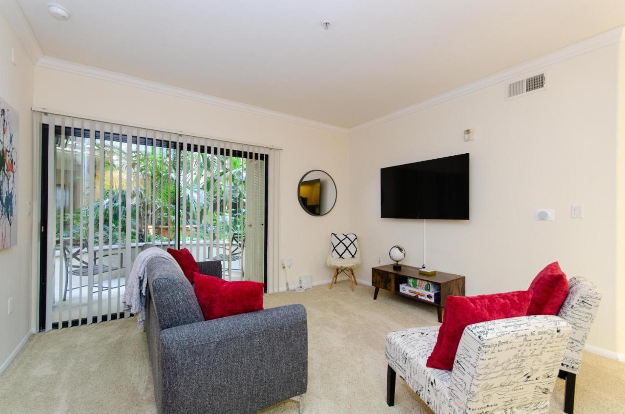 Apartment Located Perfectly 2 Bedroom Downtown Los Angeles *