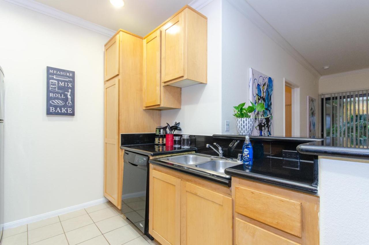 Apartment Located Perfectly 2 Bedroom Downtown Los Angeles Los Angeles