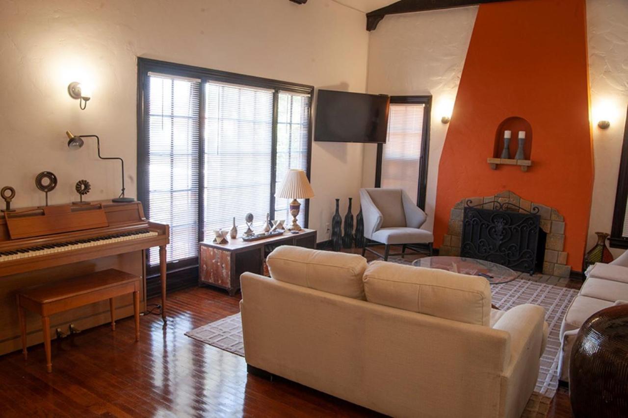 Amazing In Noho Holiday home *