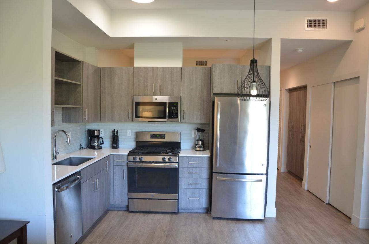 West Seventh Ave La 30 Day Stays Apartment *