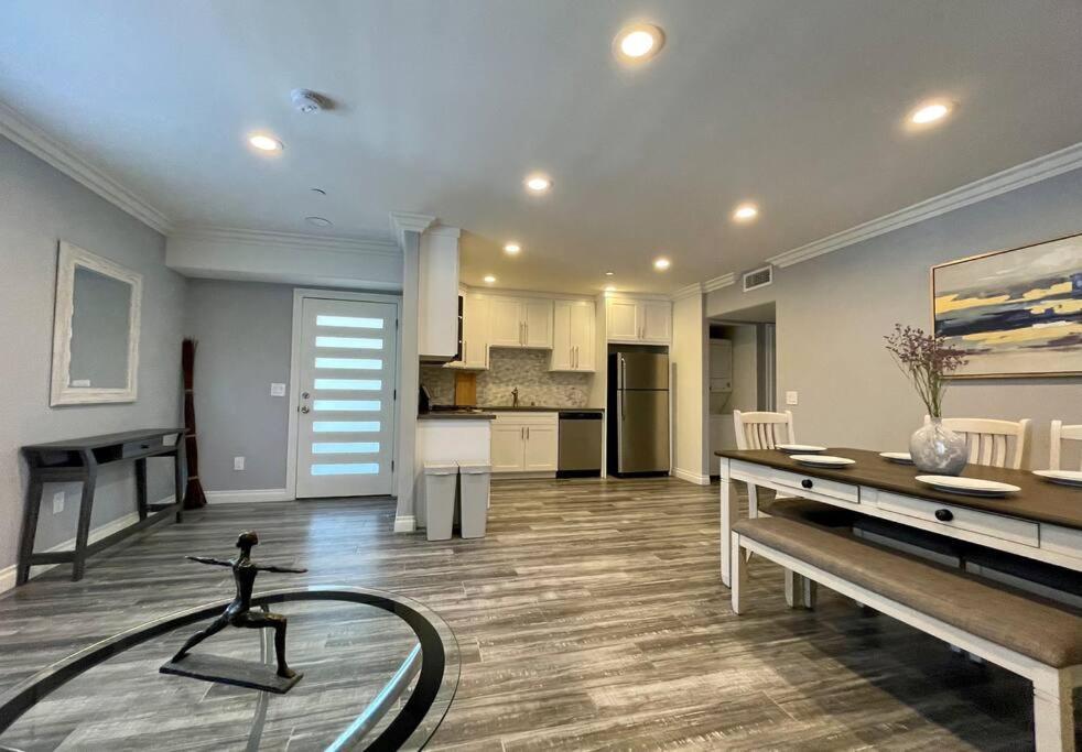 Newly Built Townhouse - Prime Hollywood Location Pousada Los Angeles