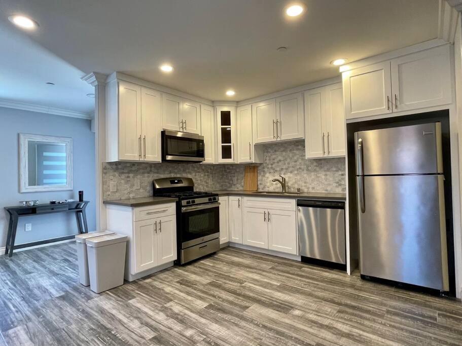 Newly Built Townhouse - Prime Hollywood Location Pousada