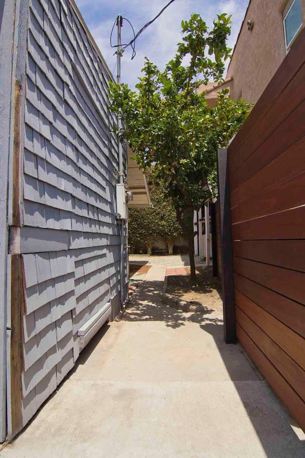 Hollywood's Garden Paradise At World Artists Living * Los Angeles