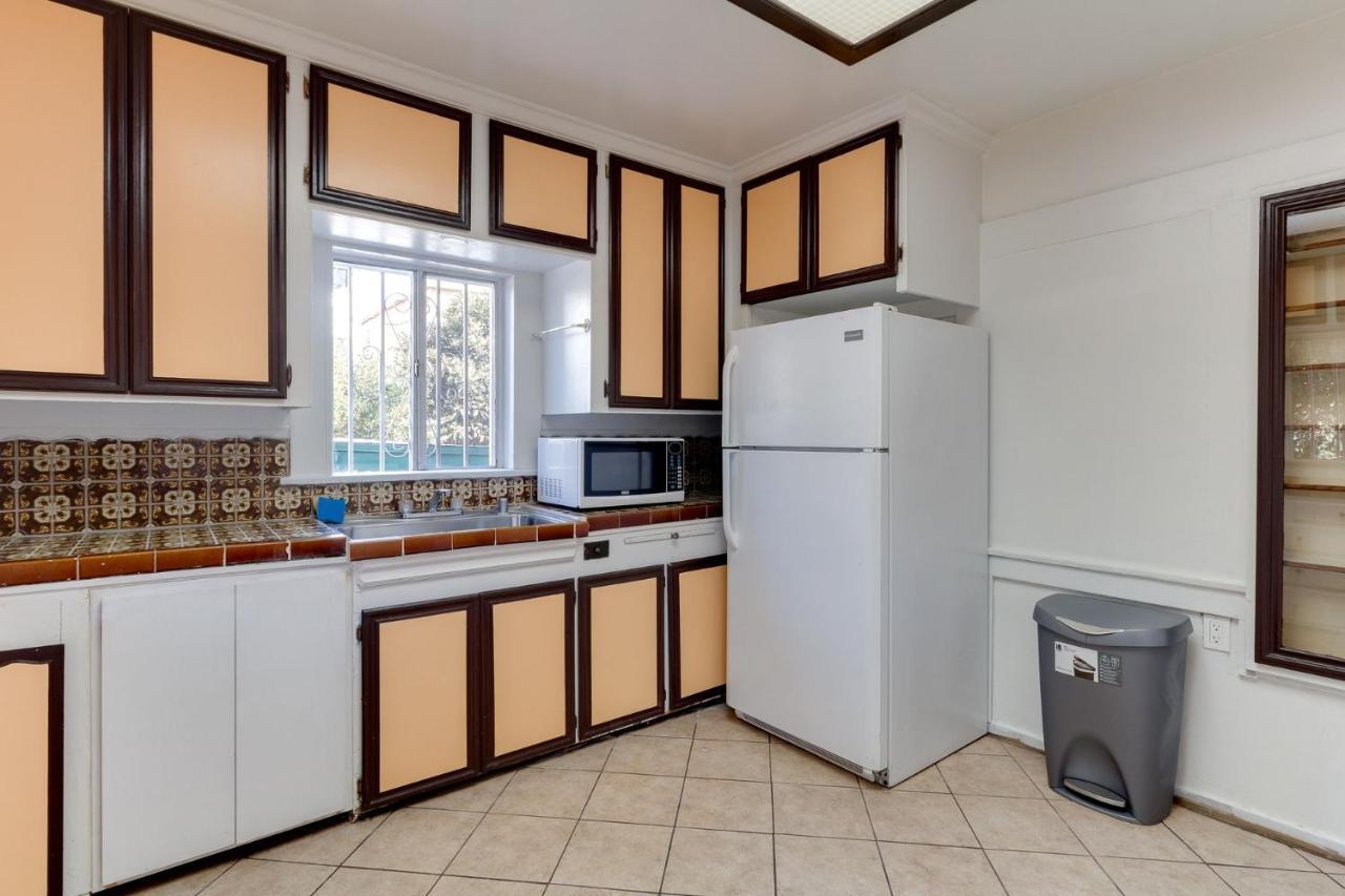 Angeles 3 Bedroom Charmer Large Holiday home *