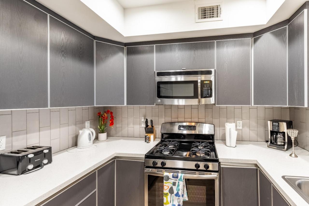 Fully Furnished 3 Bedroom On Poinsettia Place Apts