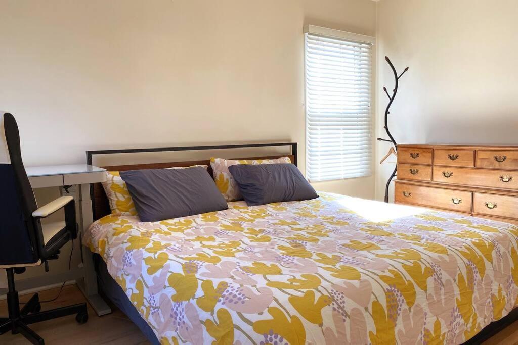 Spacious Family Oasis In Silicon 5mins To Lax * Los Angeles