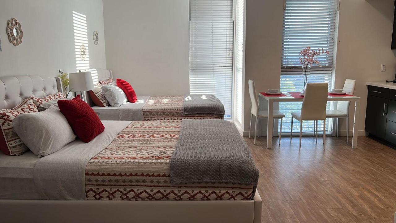 Incredible Hollywood Loft Free Parking Apartment