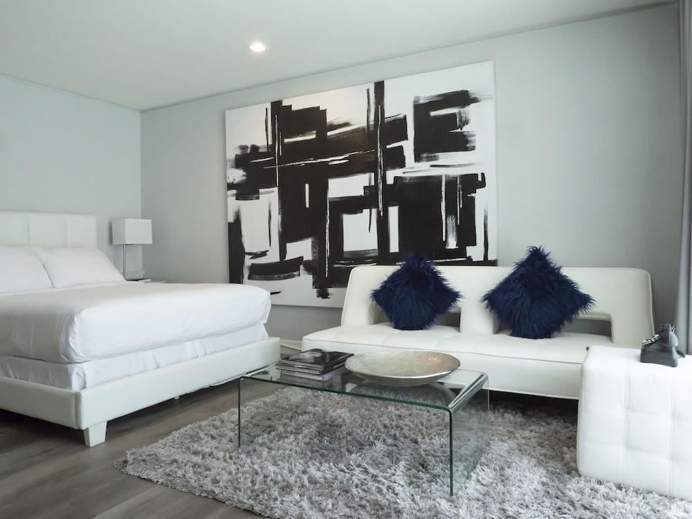 Park Plaza 3*