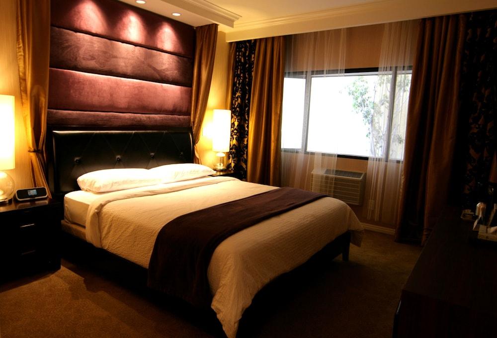 Garden And Hotel 3*