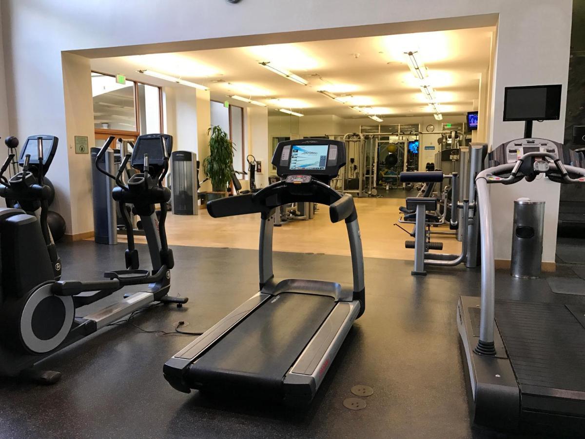 Perfect Near Ucla W Parking Gym Pool Wifi In Westwood B3 Apartment Los Angeles