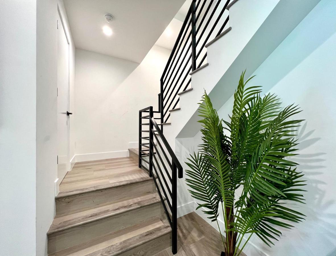 Villa Exclusive Artist Gallery - La Location *