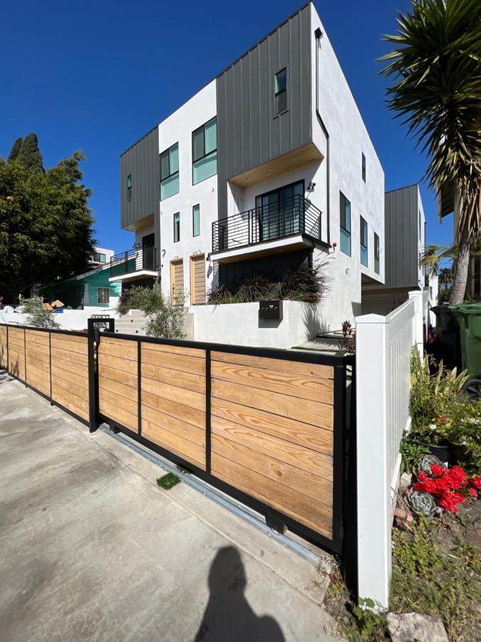 Exclusive Artist Gallery - La Location Villa *