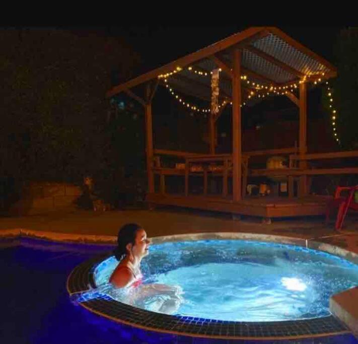 Endless Summer In La *heated Pool/hot Tub/cabana* Holiday home