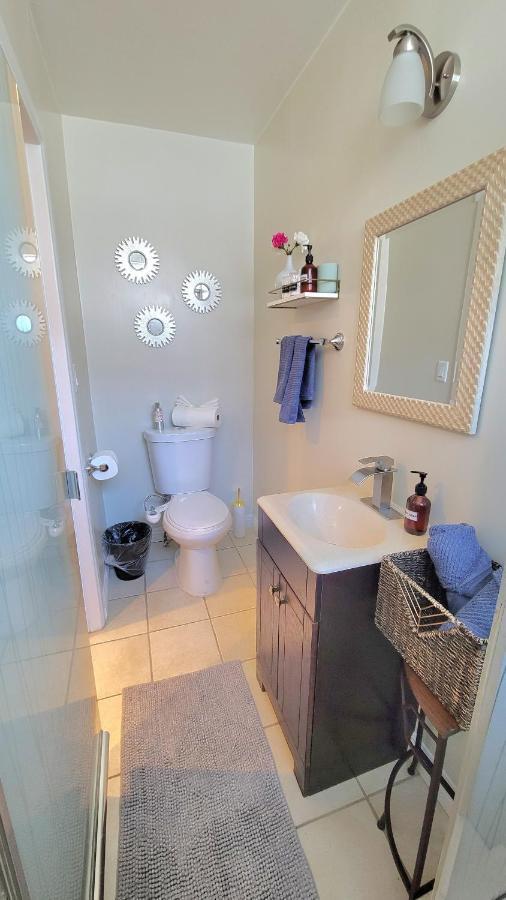 Large 1-bedroom With Kitchen In Encino Holiday home *