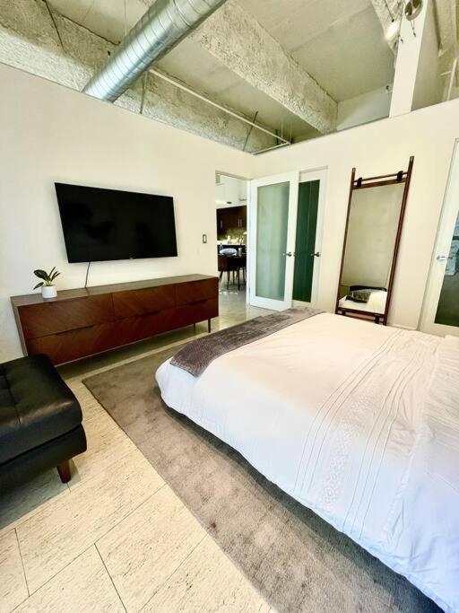 Downtown La Loft Free Parking Rooftop Pool Jacuzzi Los Angeles