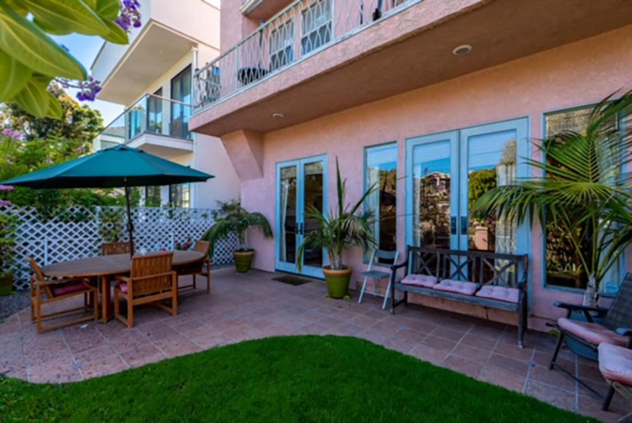 3 Bedrooms On Venice Canal. *
