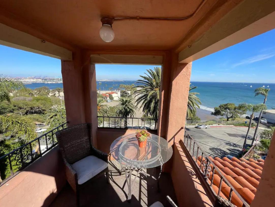 The Riviera Apartment