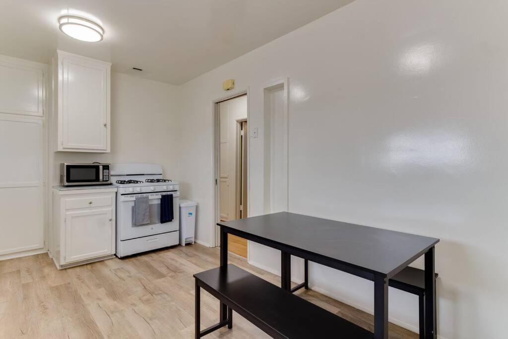 Holiday home New 4 Bedroom Modern In Mar Vista