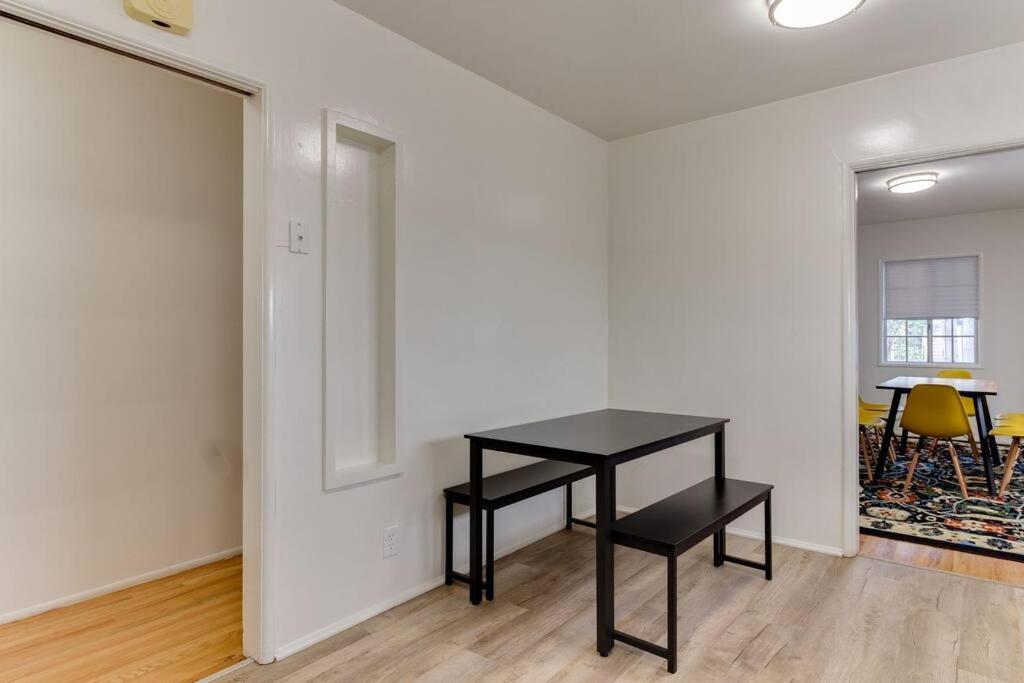 New 4 Bedroom Modern In Mar Vista Holiday home