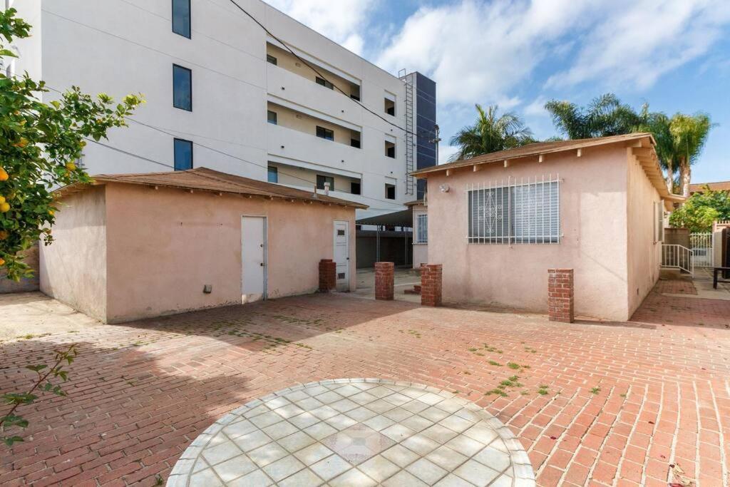 New 4 Bedroom Modern In Mar Vista Holiday home Los Angeles