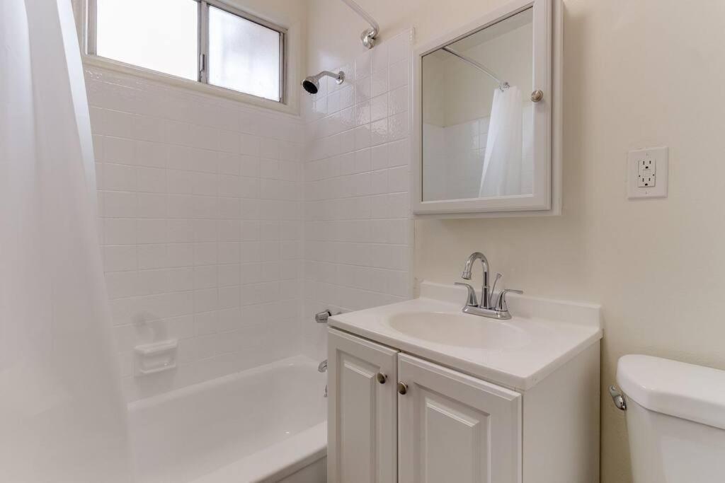 Holiday home New 4 Bedroom Modern In Mar Vista *