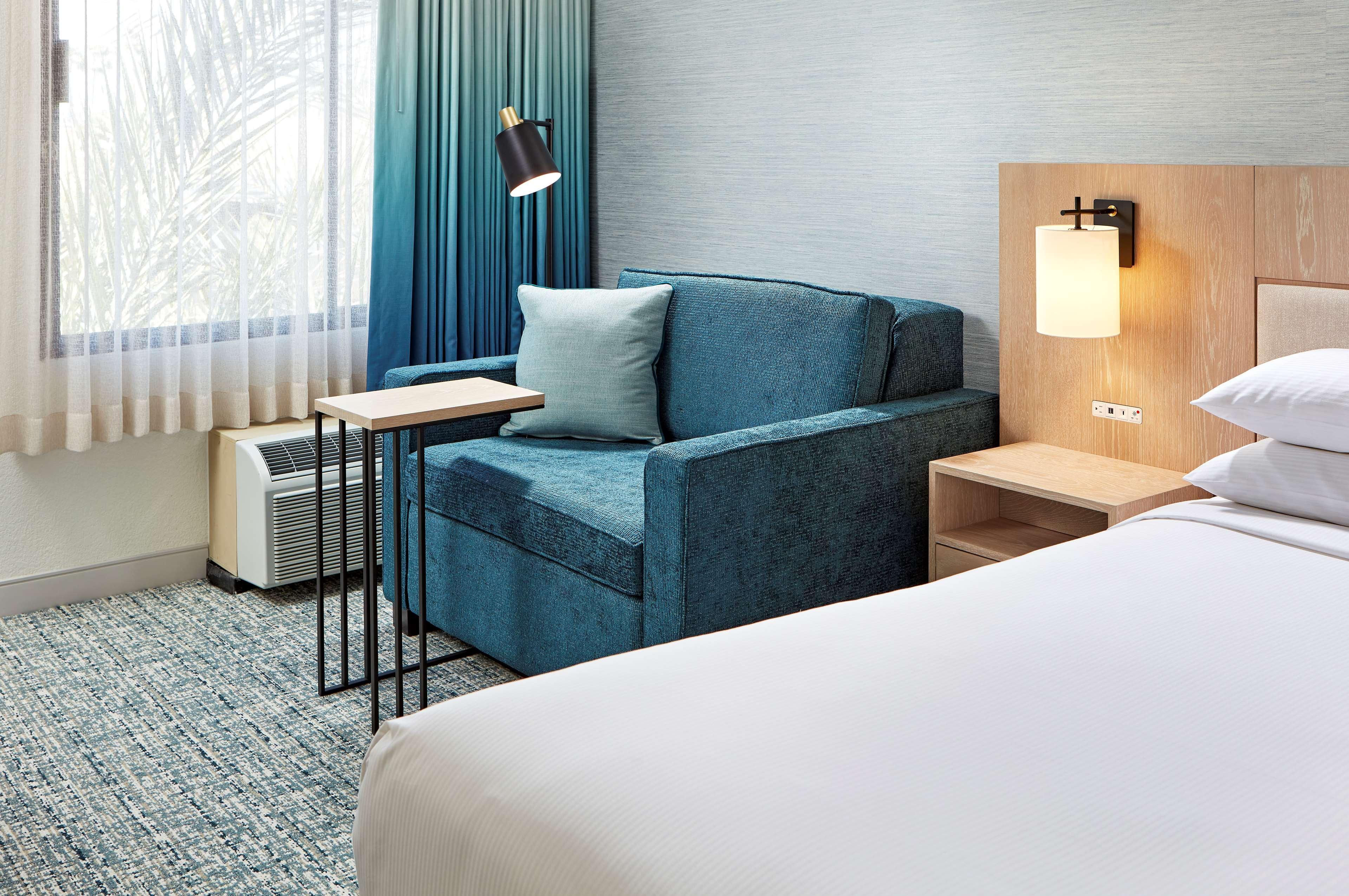Hotel Mdr Marina Del Rey- A Doubletree By Hilton