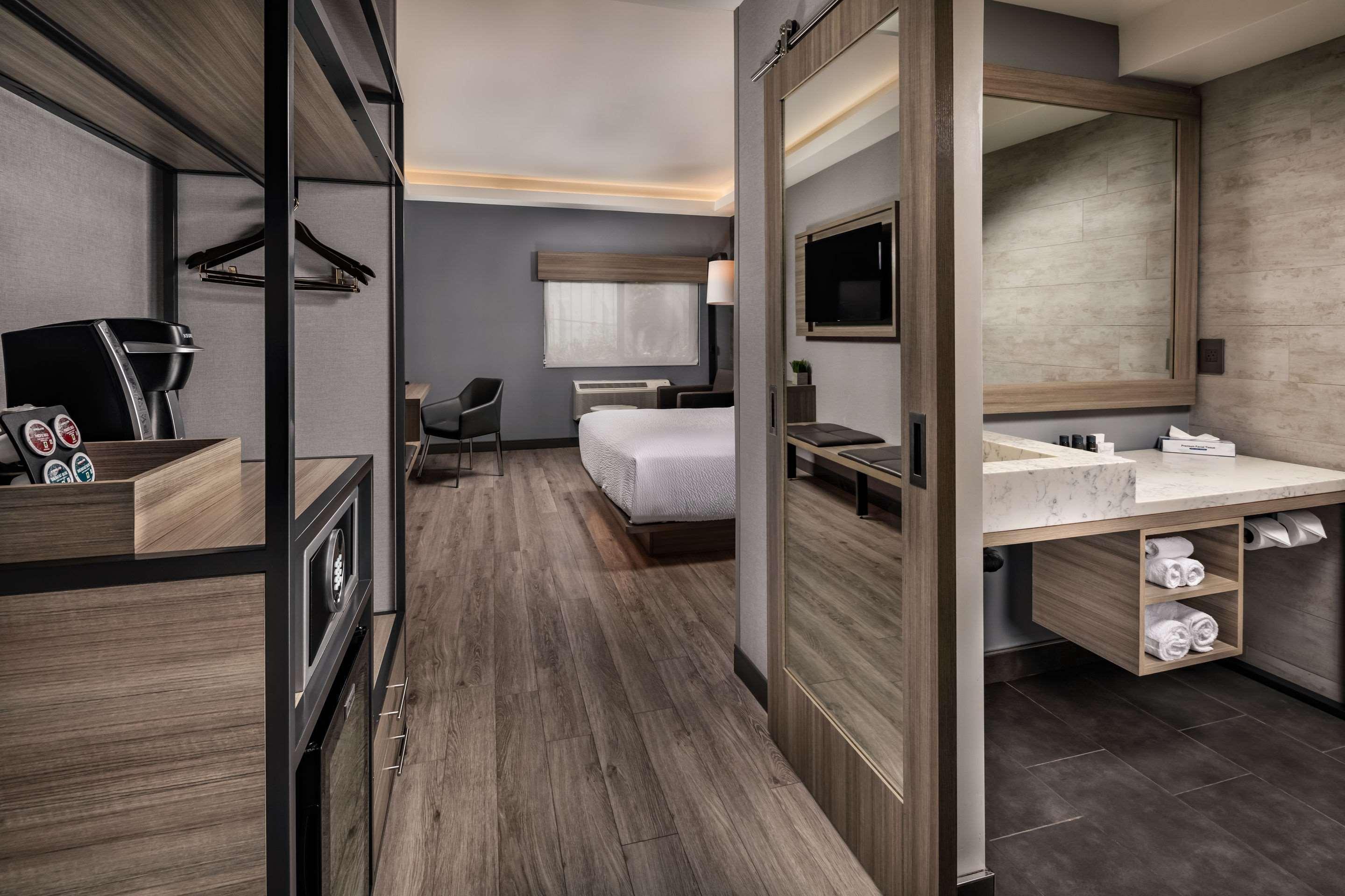 Avenue Hotel, Ascend Collection