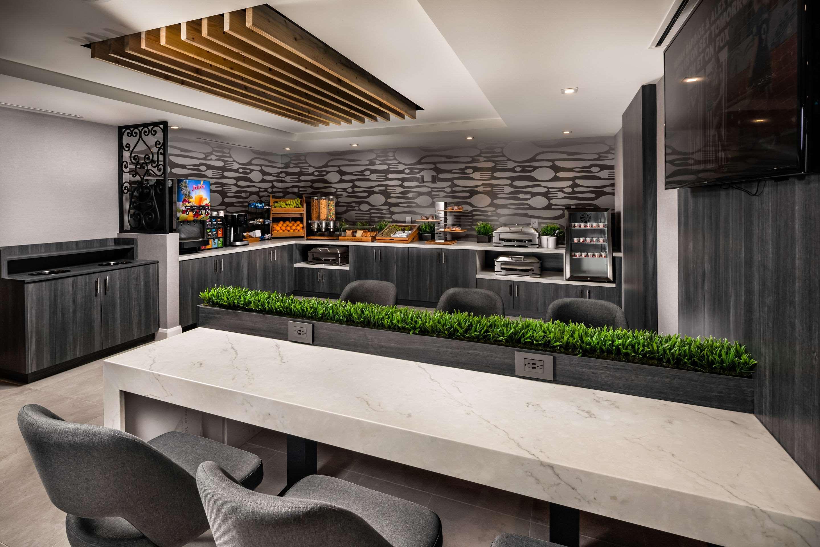 Avenue Hotel, Ascend Collection 3*
