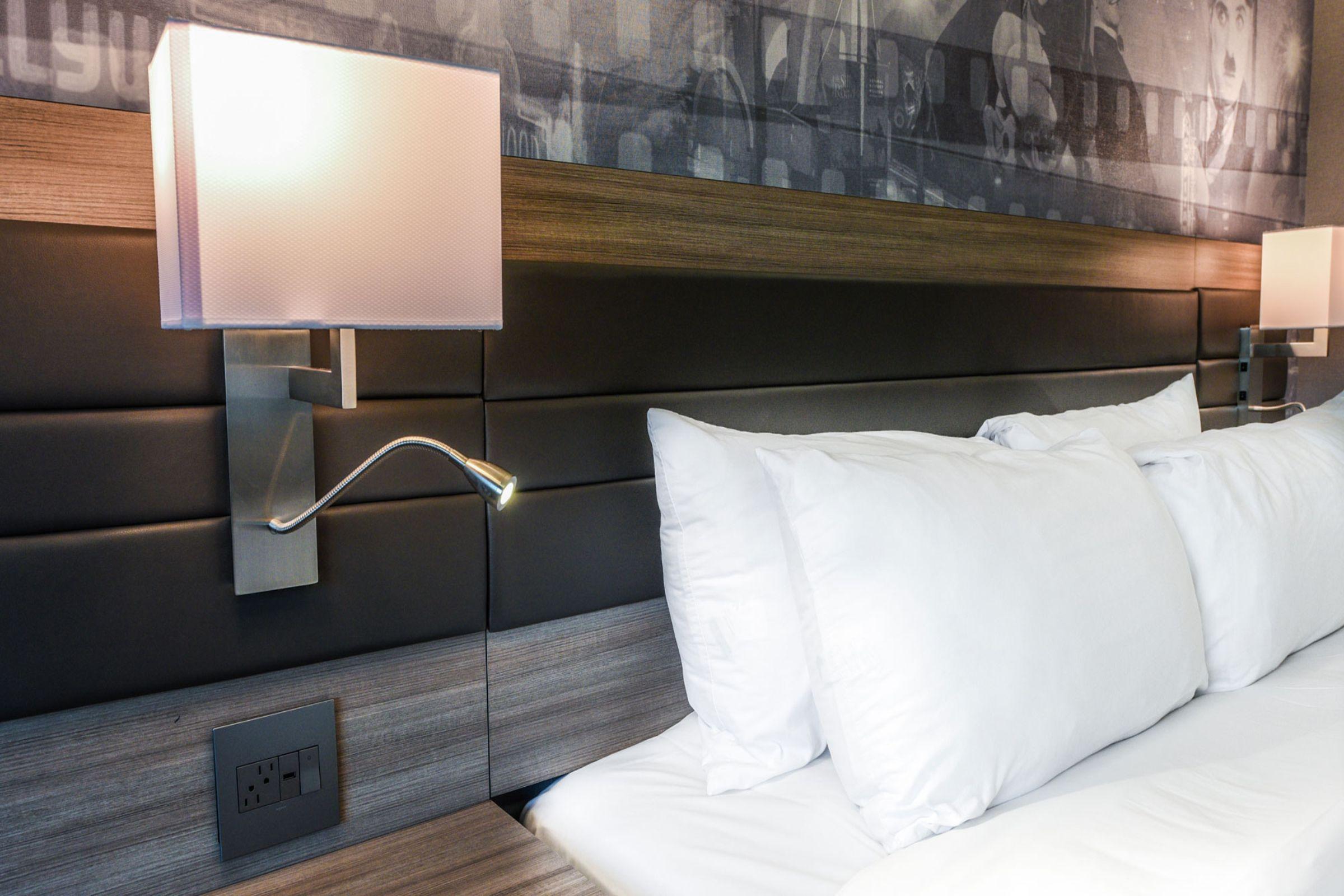 Avenue Hotel, Ascend Collection Hotel 3*
