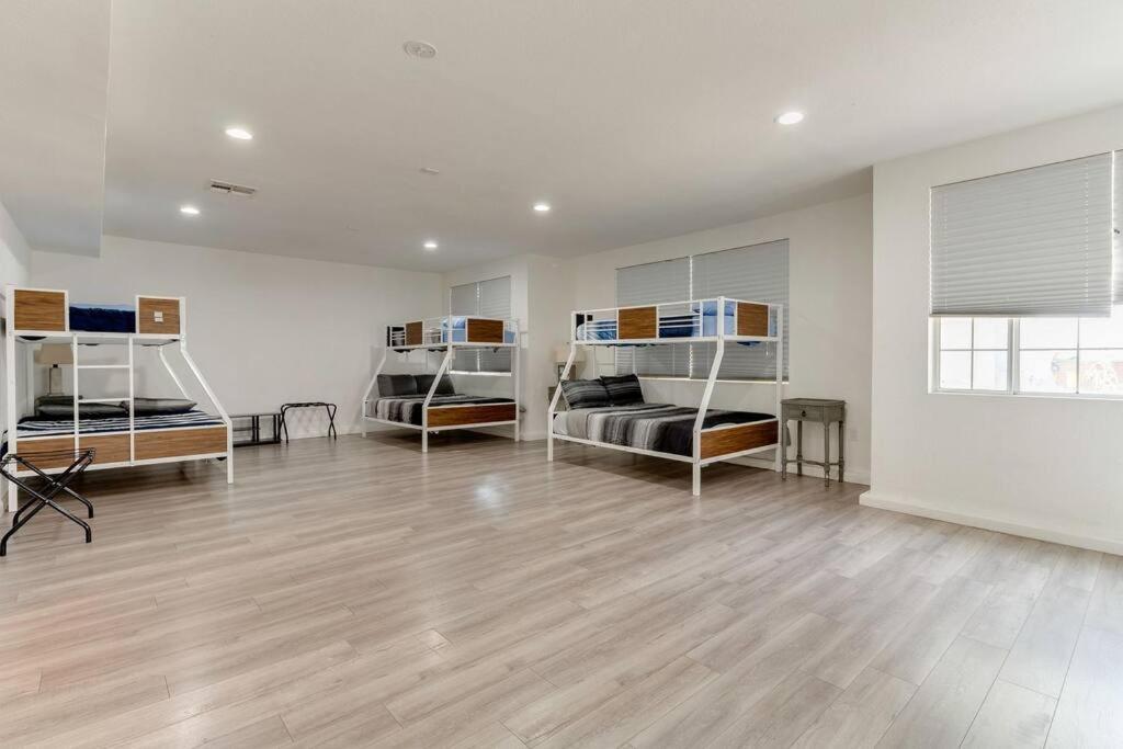 Large 5 Bedroom Charmer With Pool