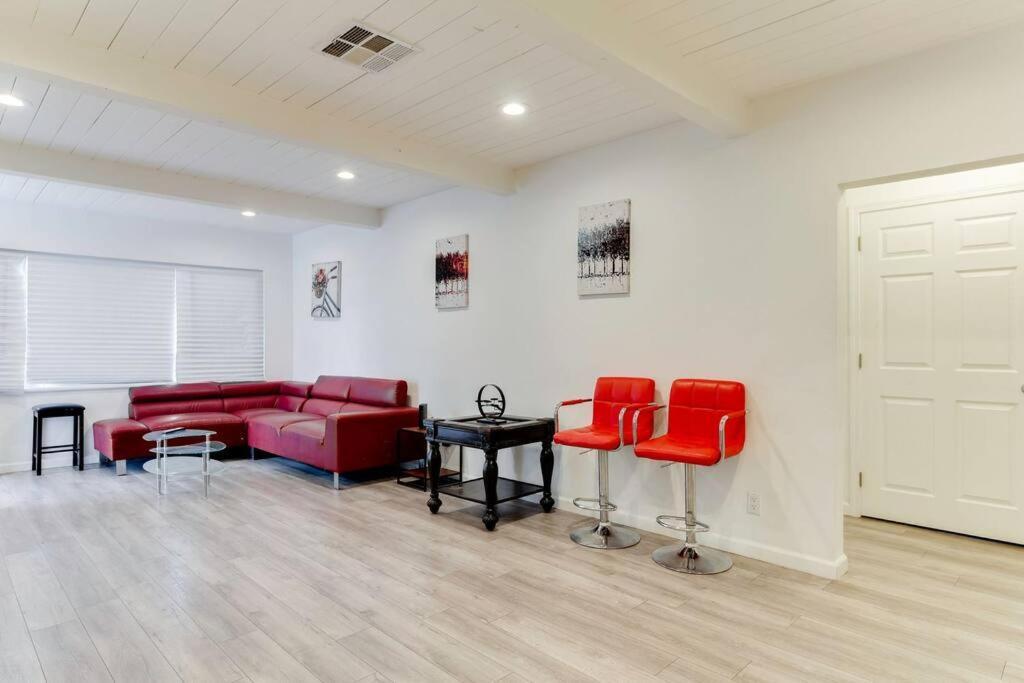 Holiday home Large 5 Bedroom Charmer With Pool Los Angeles