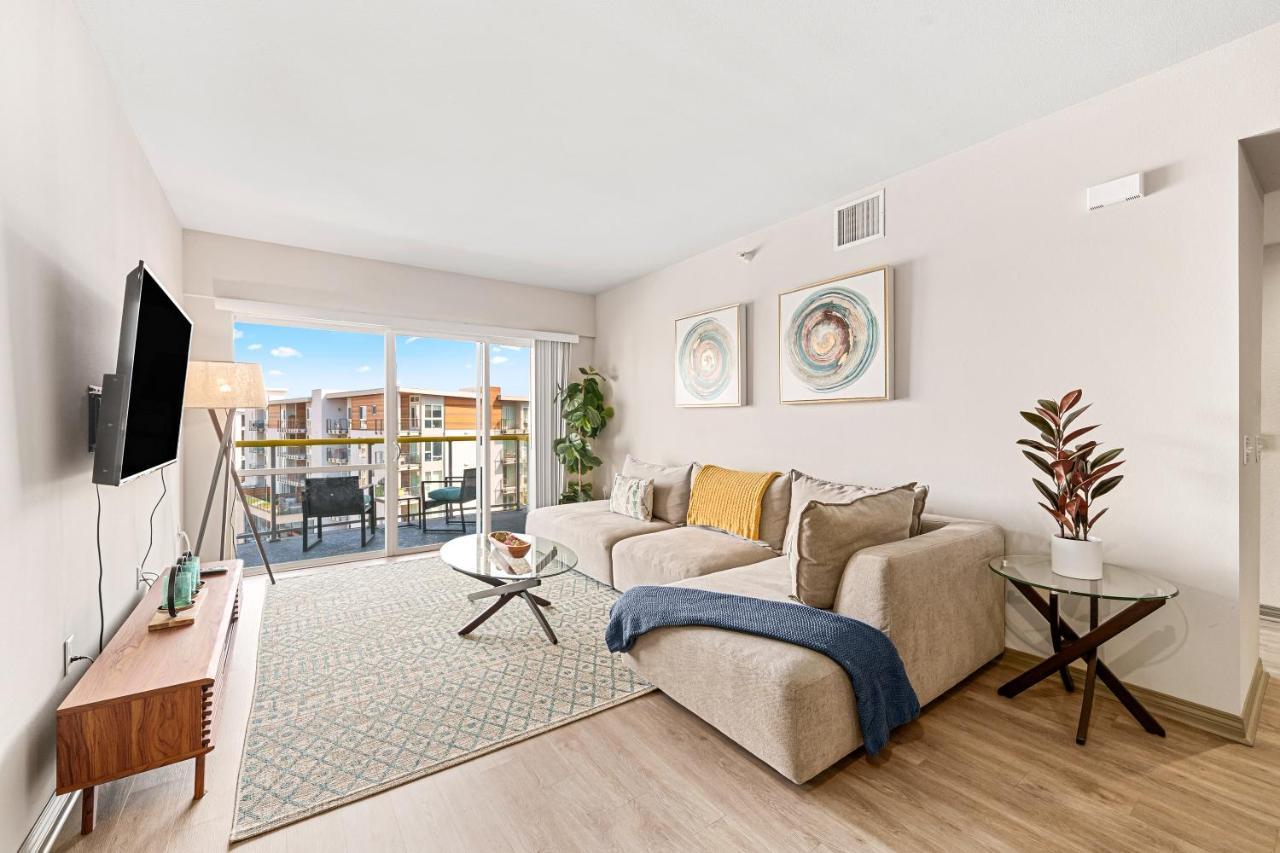 Marina View 2br Apt, Steps To W Gym, Pool & Parking Los Angeles