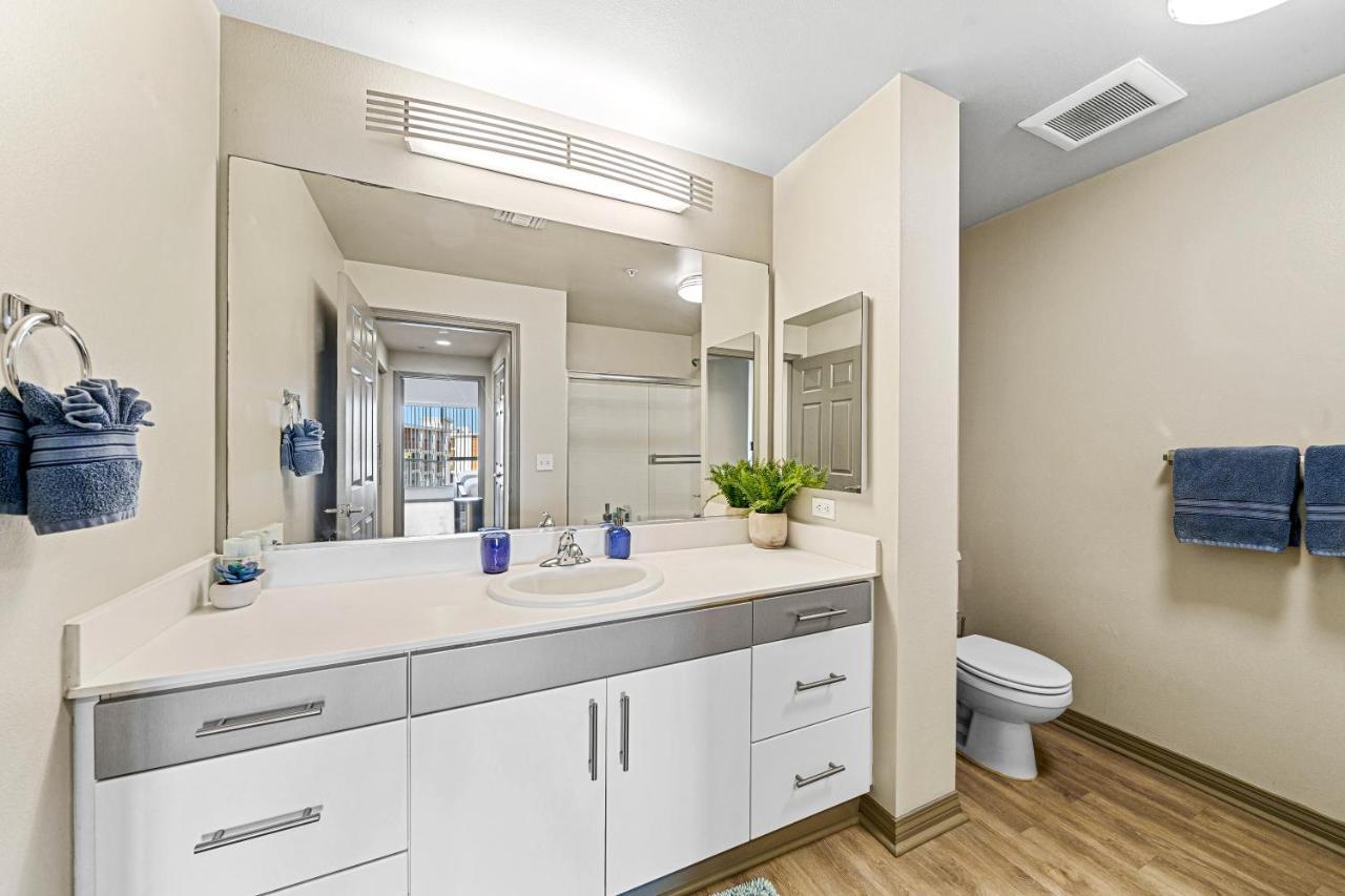 Marina View 2br Apt, Steps To W Gym, Pool & Parking Los Angeles