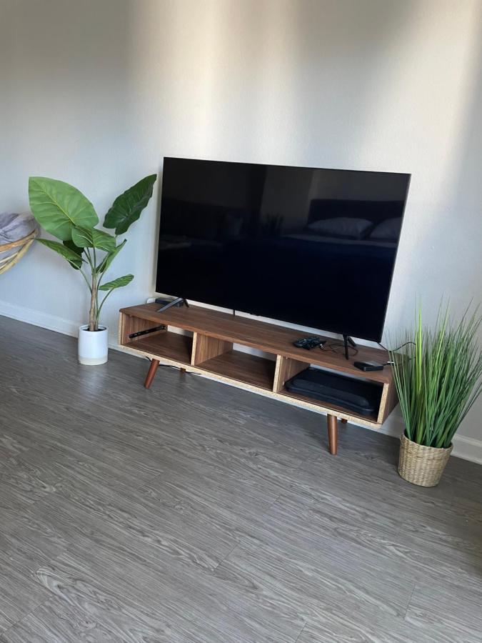 Modern With Pool ,near Hollywood,dtla, Melrose * Los Angeles