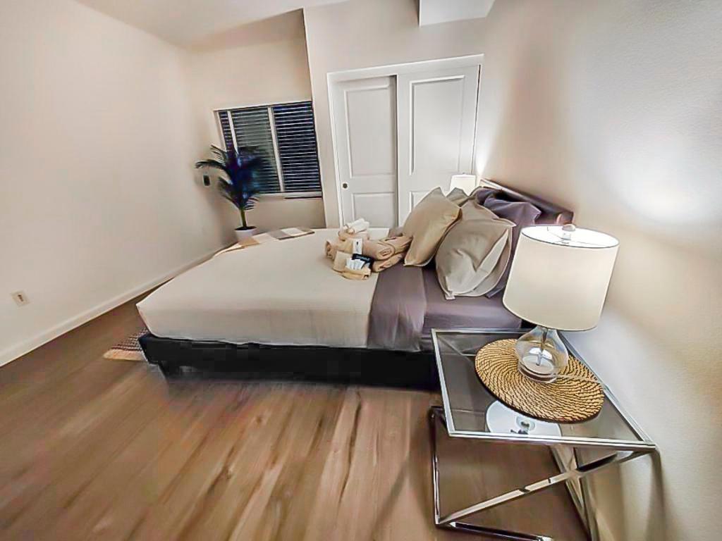 Two Bedroom At Universal