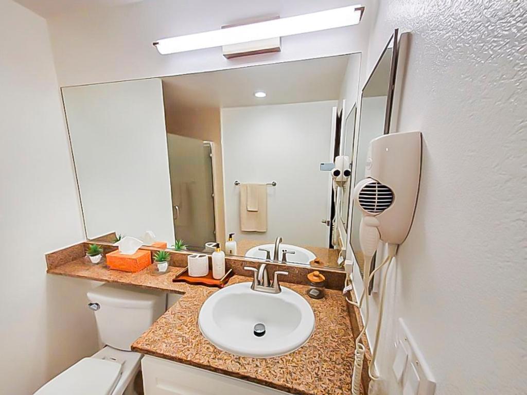 Two Bedroom At Universal